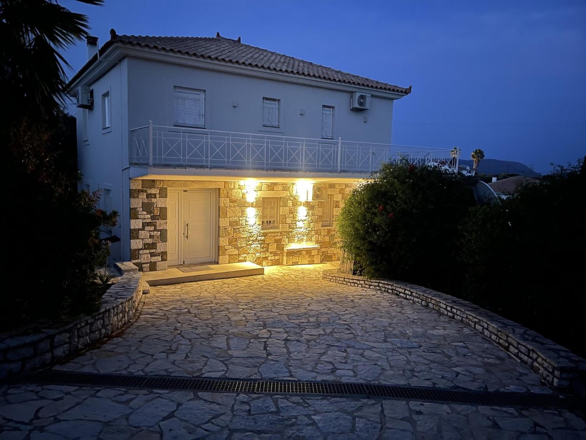 Luxurious Villa In Peloponnese With Swimming Pool Kamária Exterior foto