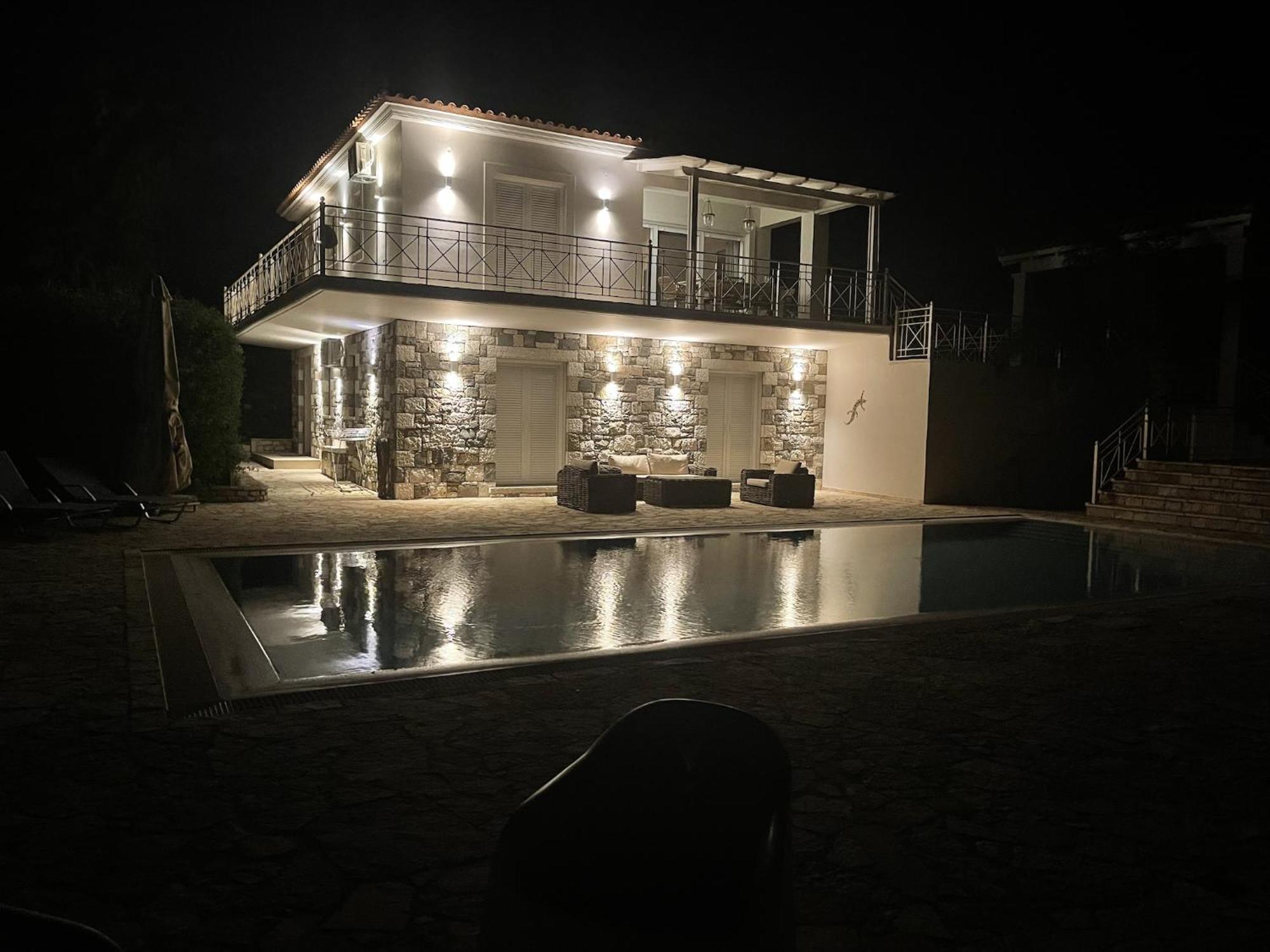 Luxurious Villa In Peloponnese With Swimming Pool Kamária Exterior foto